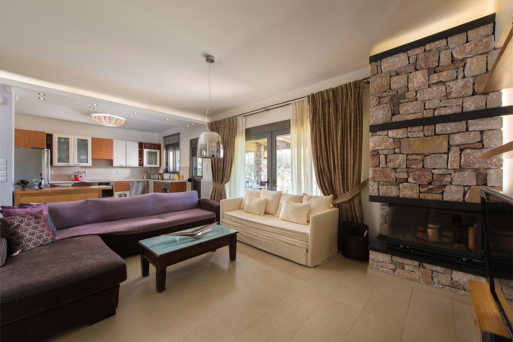 Villa Blue & View Asgourou